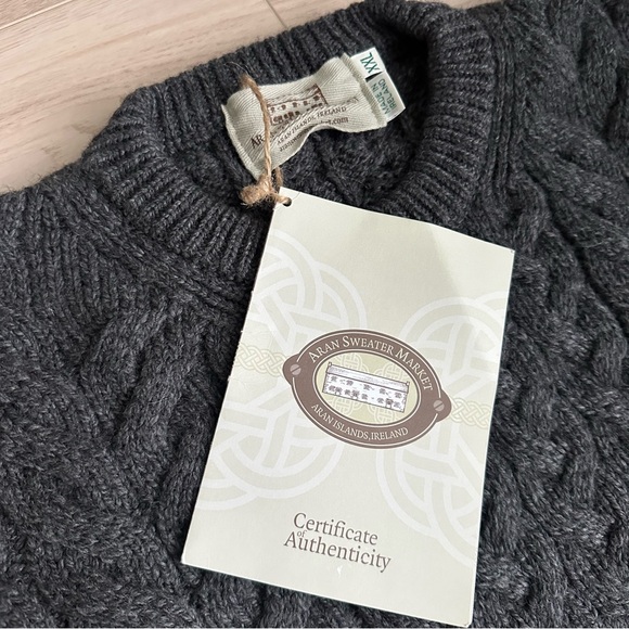 NWT Aran Sweater Market Men's Cable Knit Crew Neck Aran Wool Sweater - Picture 6 of 9